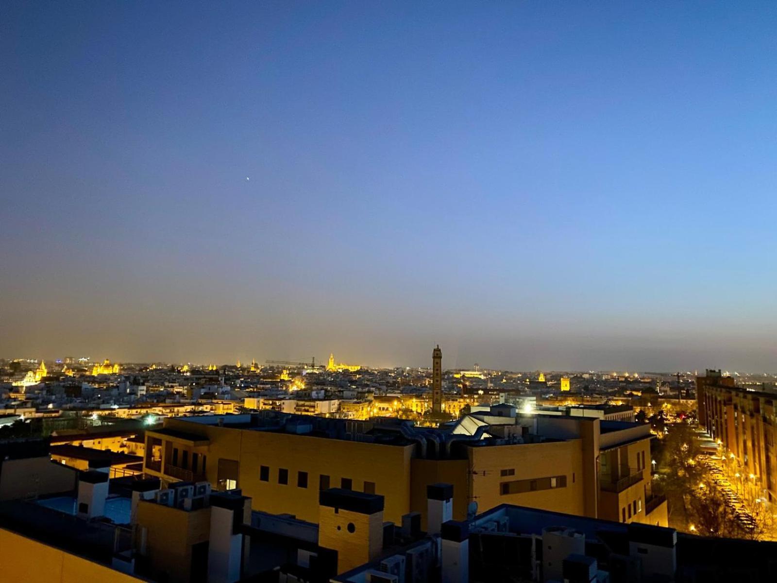 Tu Oasis De Lujo Junto Al Guadalquivir Lägenhet Sevilla Exteriör bild
