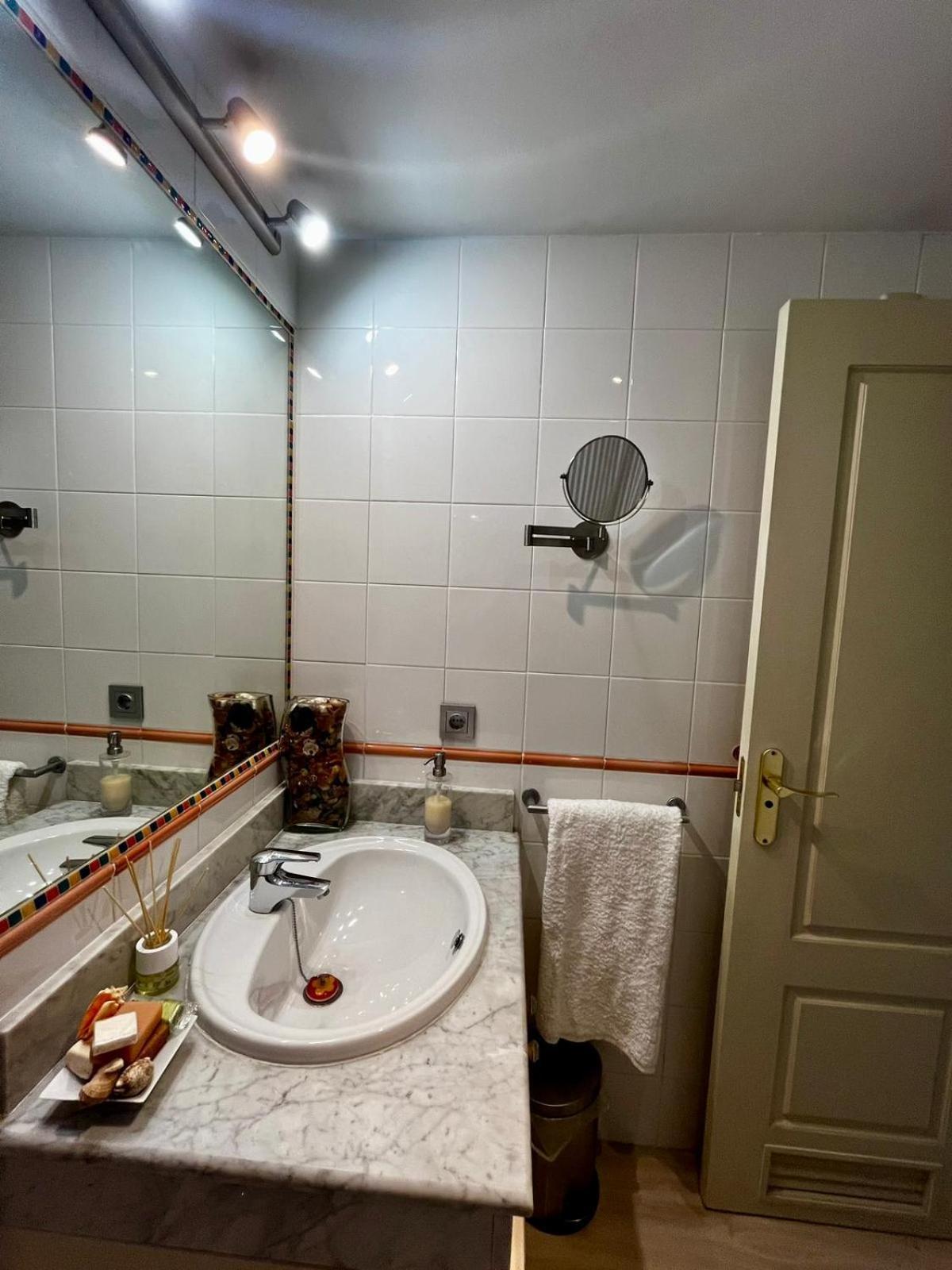 Tu Oasis De Lujo Junto Al Guadalquivir Lägenhet Sevilla Exteriör bild
