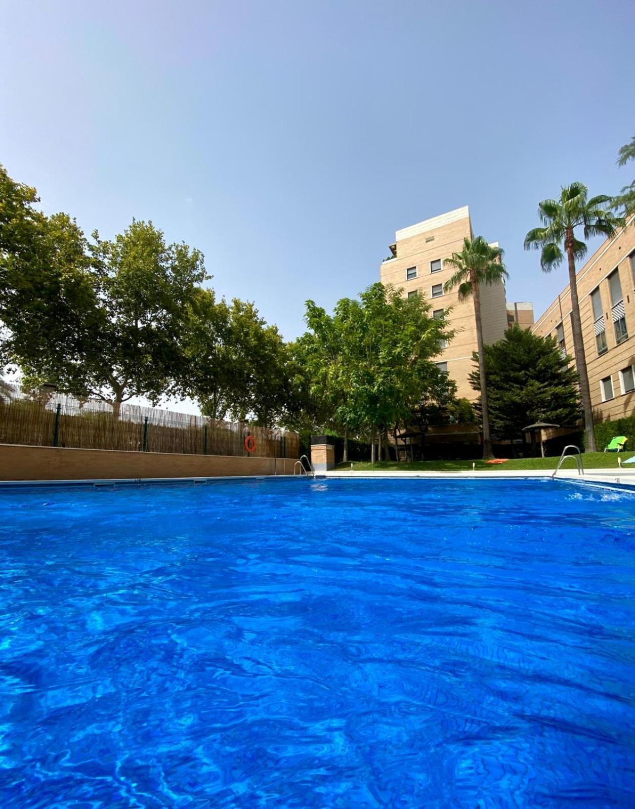 Tu Oasis De Lujo Junto Al Guadalquivir Lägenhet Sevilla Exteriör bild